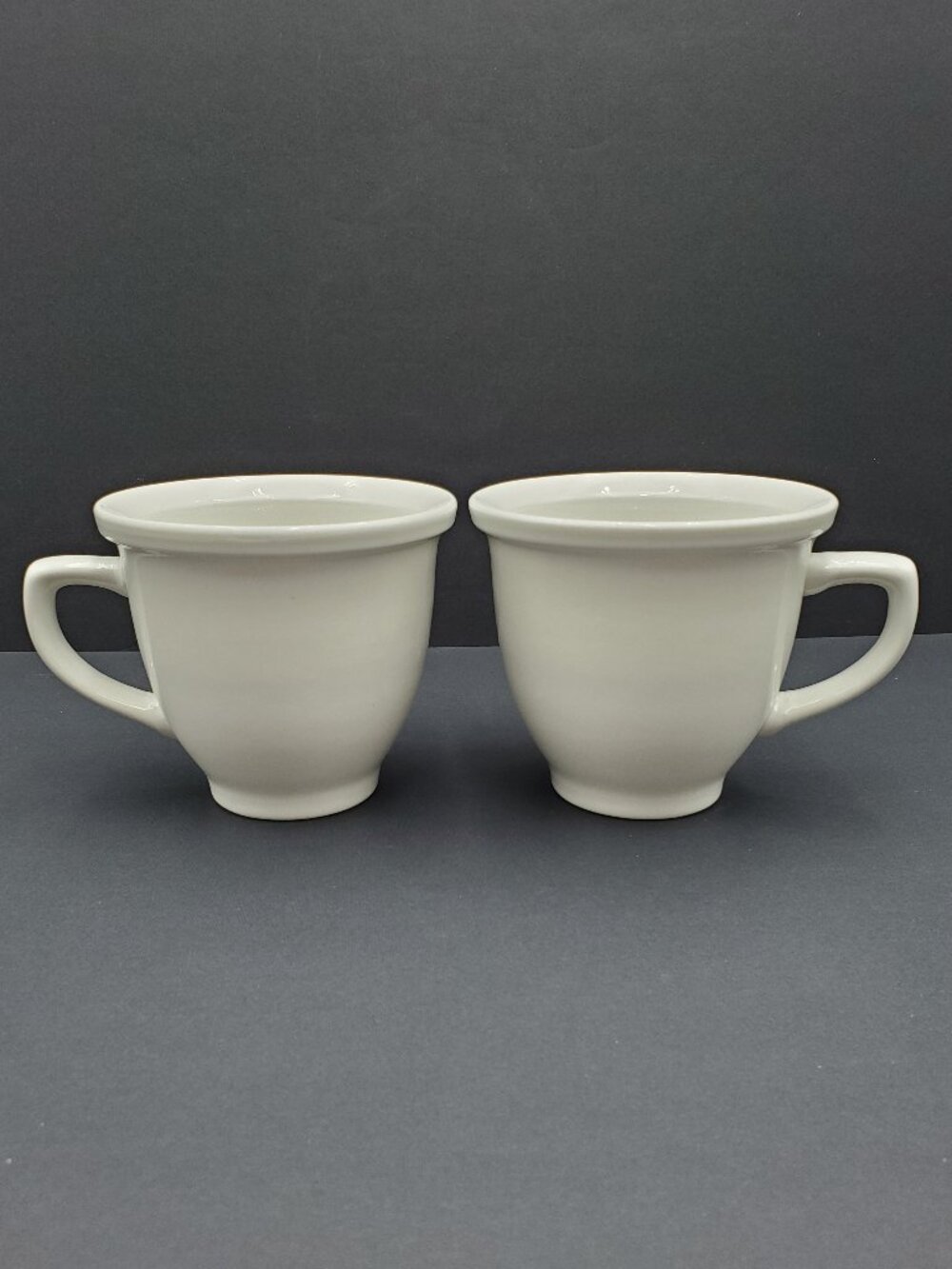 Pottery Barn Large White Rimmed Mugs Oversized White Soup Coffee Mugs